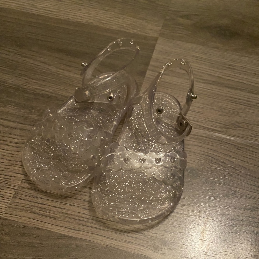 Size 3 toddler sandals